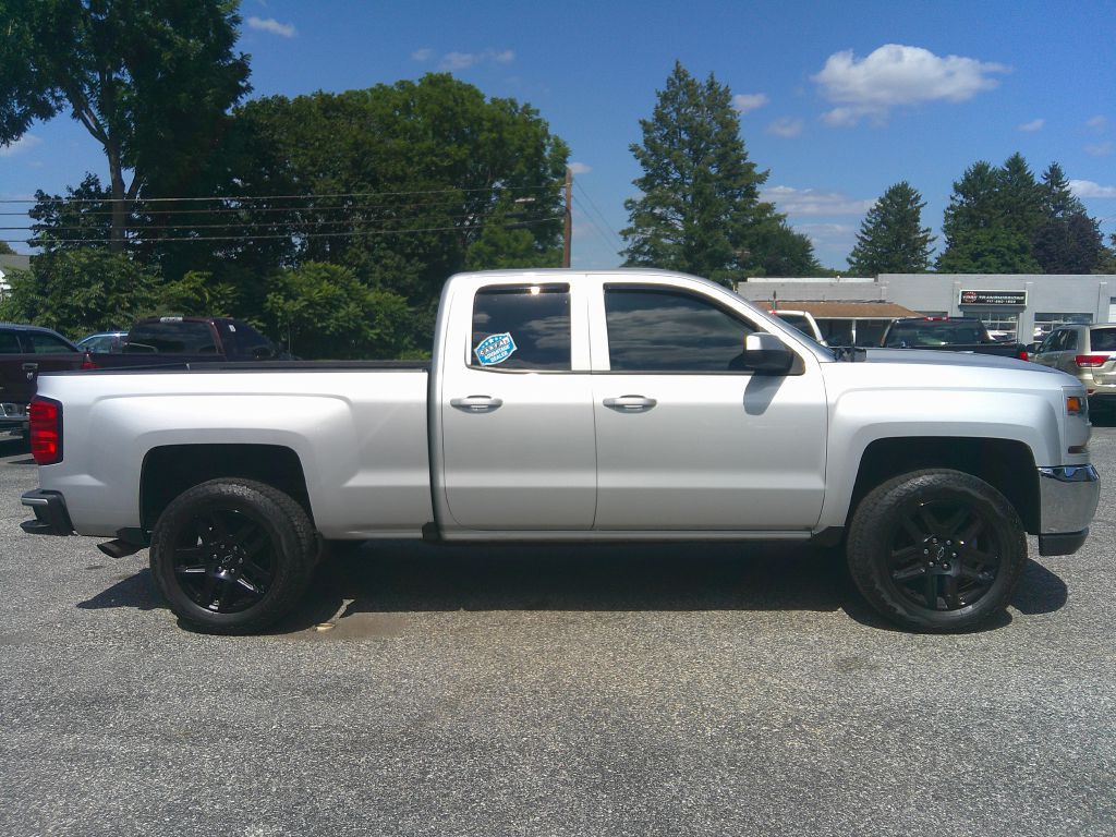 2017 Chevrolet Silverado 1500 Image 4