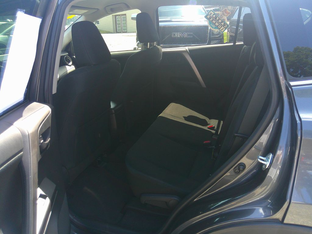 2016 Toyota Rav4 Image 12
