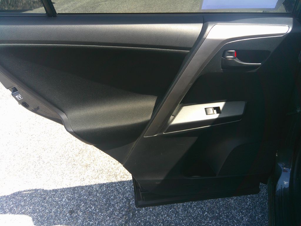 2016 Toyota Rav4 Image 13