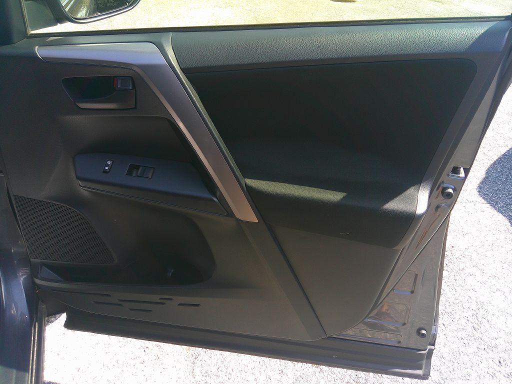 2016 Toyota Rav4 Image 17