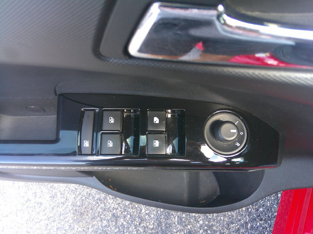 2017 Chevrolet Sonic Image 11