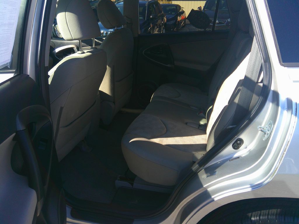 2012 Toyota Rav4 Image 12