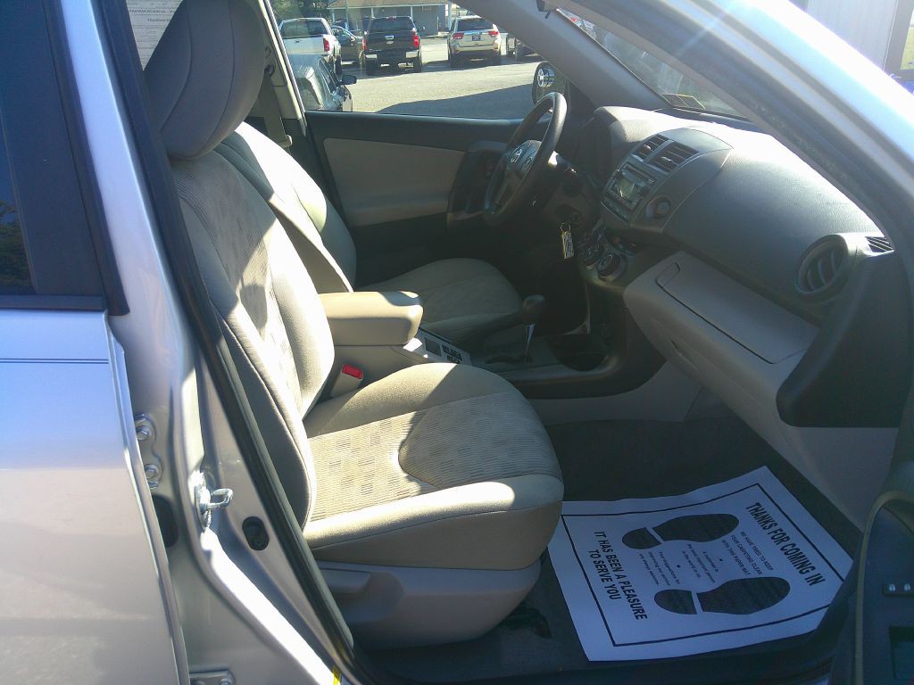 2012 Toyota Rav4 Image 16