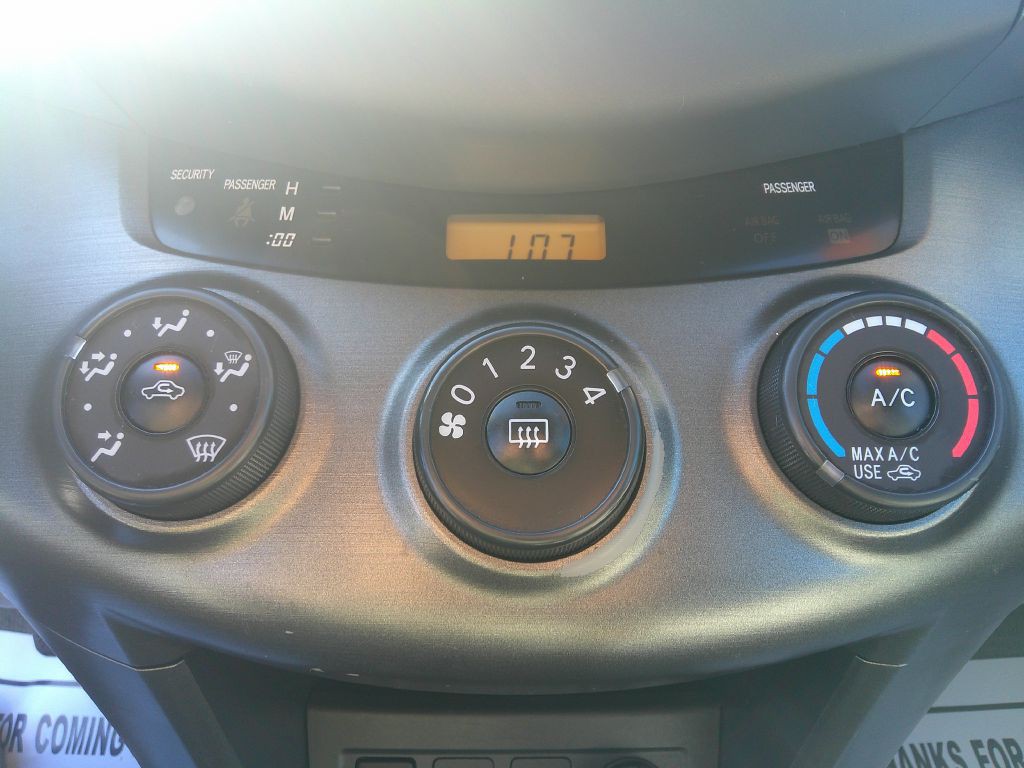 2012 Toyota Rav4 Image 24