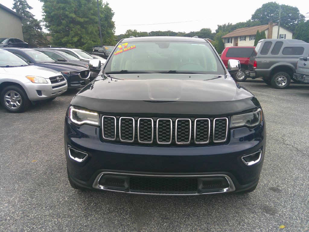 2017 Jeep Grand Cherokee Image 2