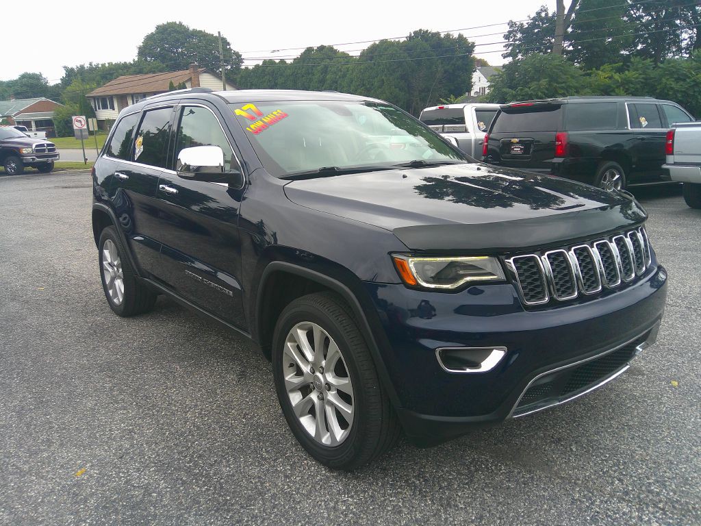 2017 Jeep Grand Cherokee Image 3