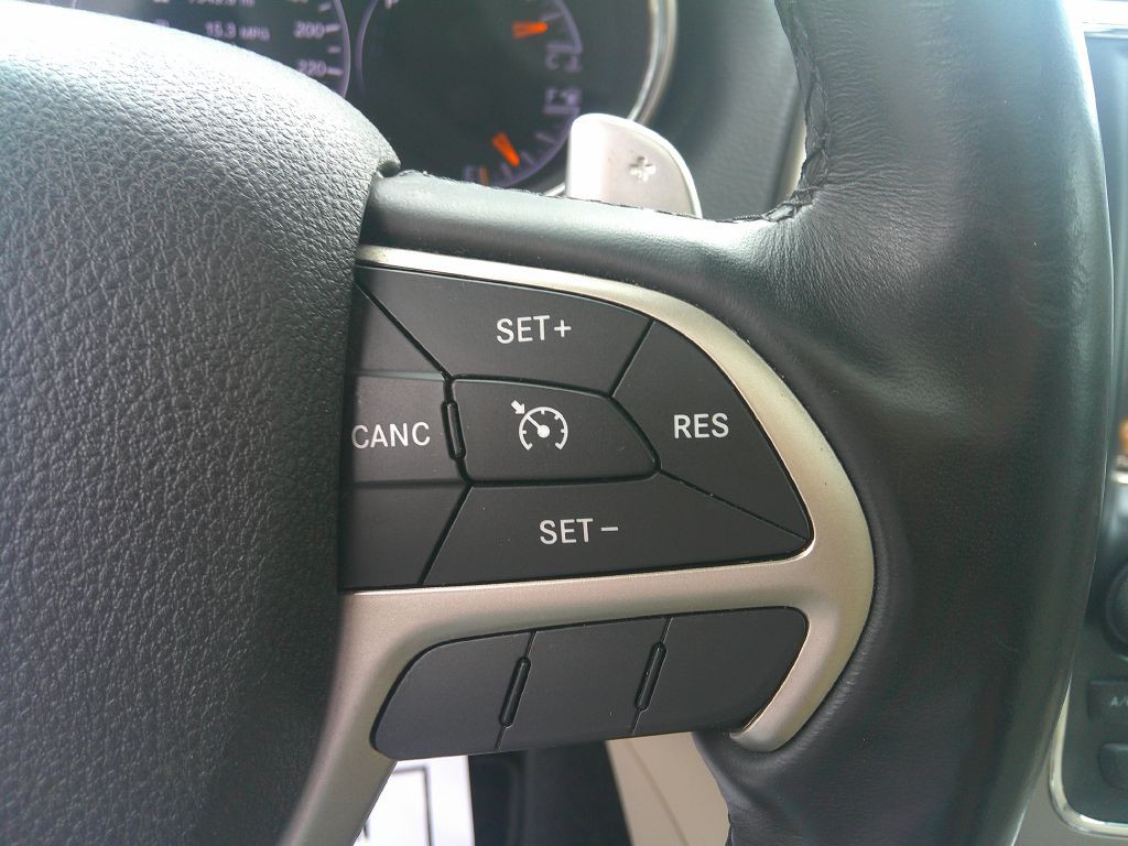 2017 Jeep Grand Cherokee Image 21