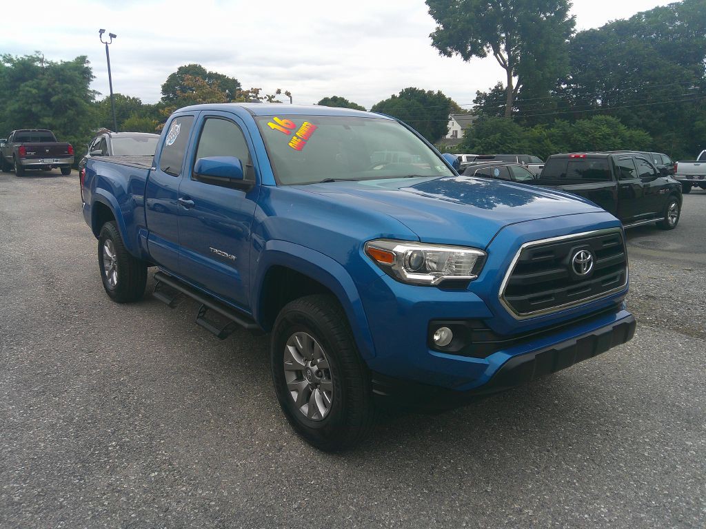 2016 Toyota Tacoma Image 3