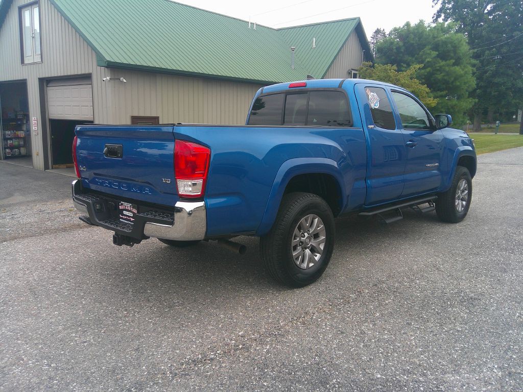 2016 Toyota Tacoma Image 5