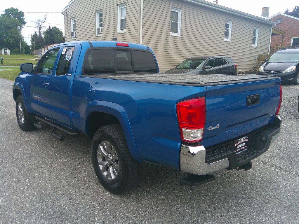2016 Toyota Tacoma Image 7