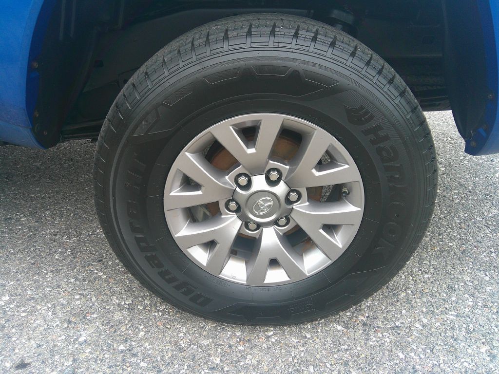 2016 Toyota Tacoma Image 28