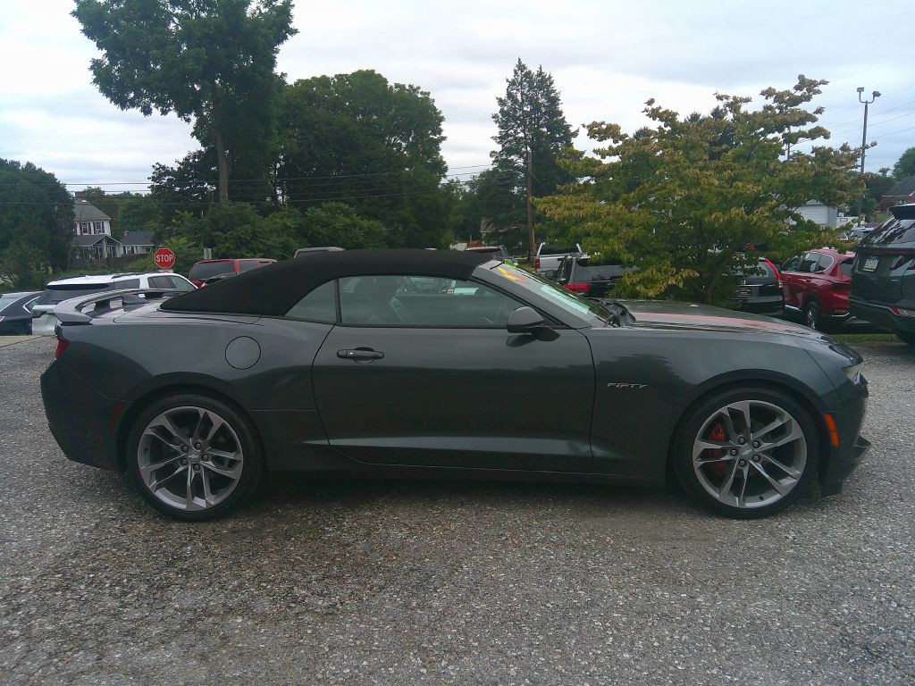 2017 Chevrolet Camaro Image 4