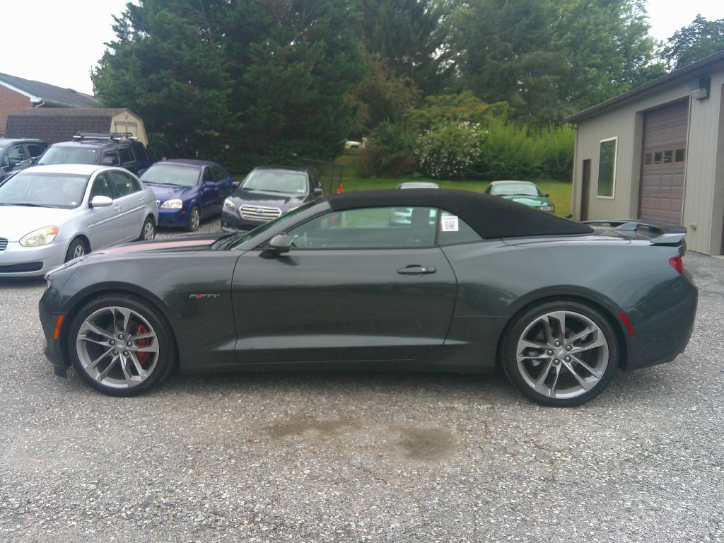 2017 Chevrolet Camaro Image 8