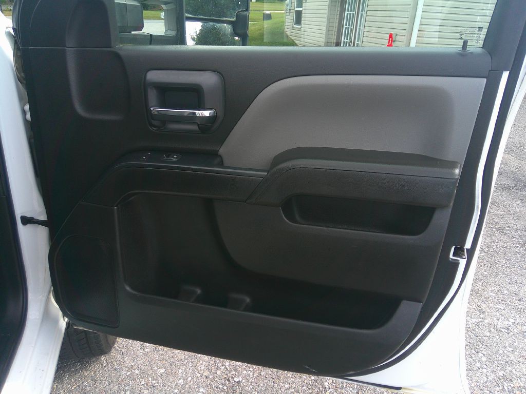 2018 Chevrolet Silverado 1500 Image 17