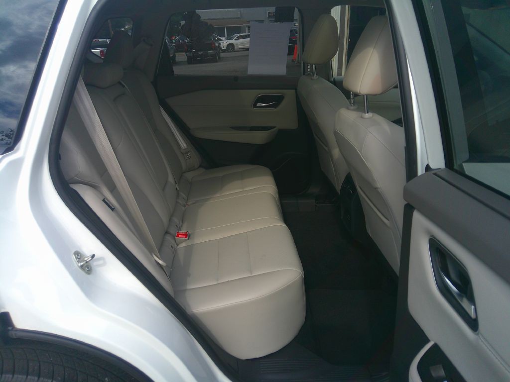 2021 Nissan Rogue Image 14