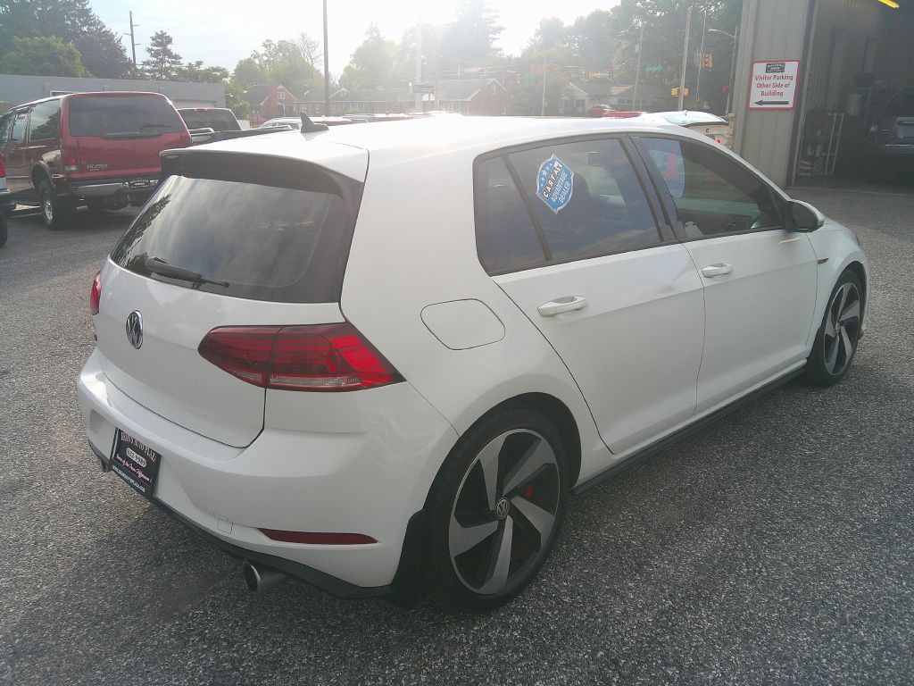 2018 Volkswagen GTI Image 5