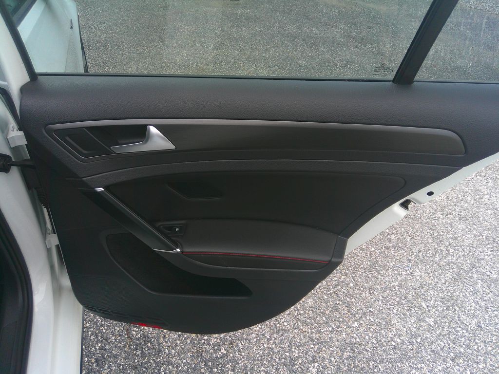 2018 Volkswagen GTI Image 16