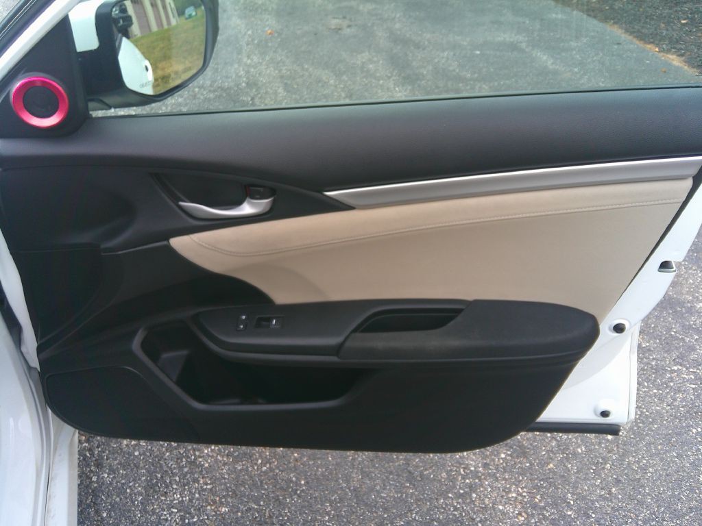 2016 Honda Civic Image 17