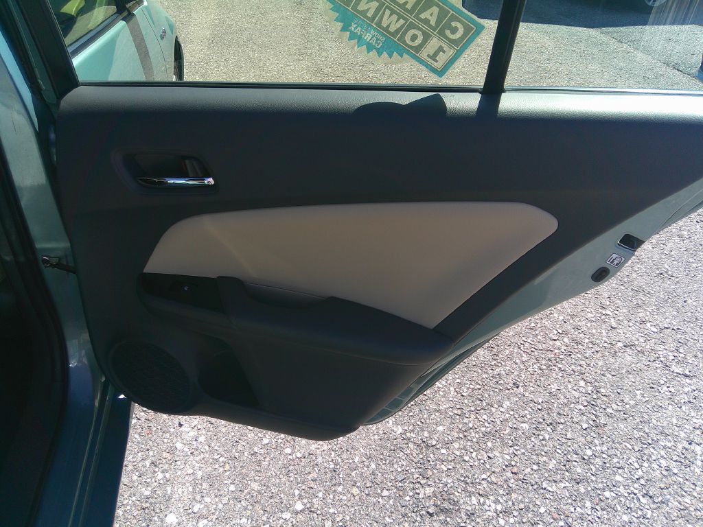 2016 Toyota Prius Image 15