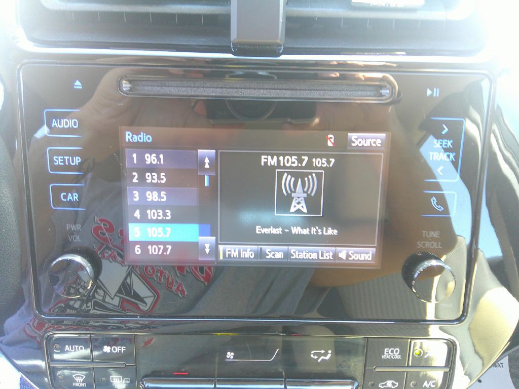 2016 Toyota Prius Image 24