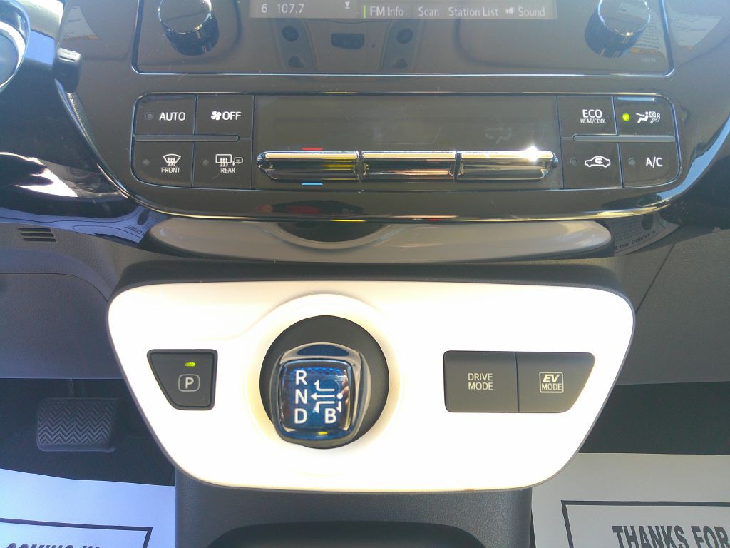 2016 Toyota Prius Image 26