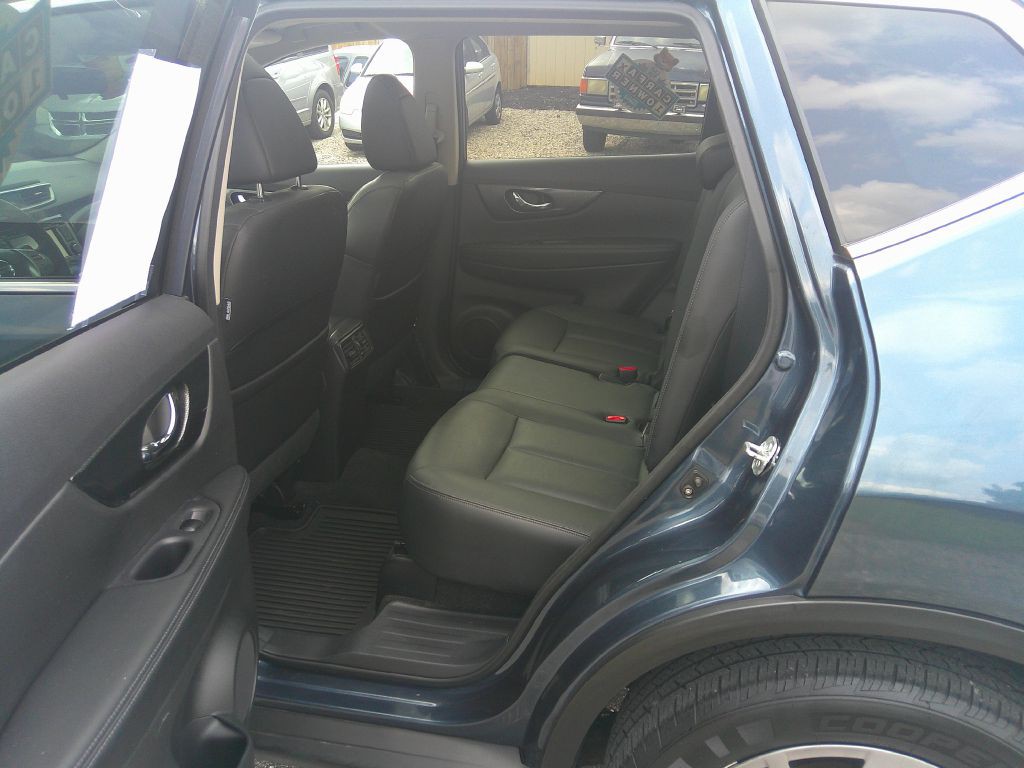 2014 Nissan Rogue Image 11