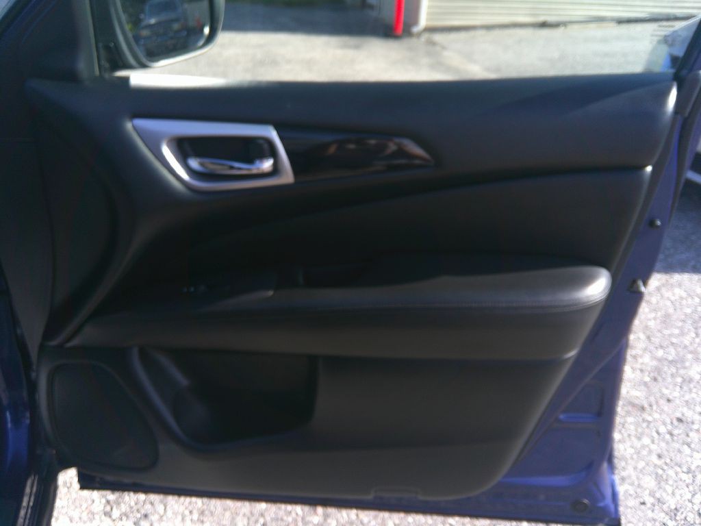 2019 Nissan Pathfinder Image 18