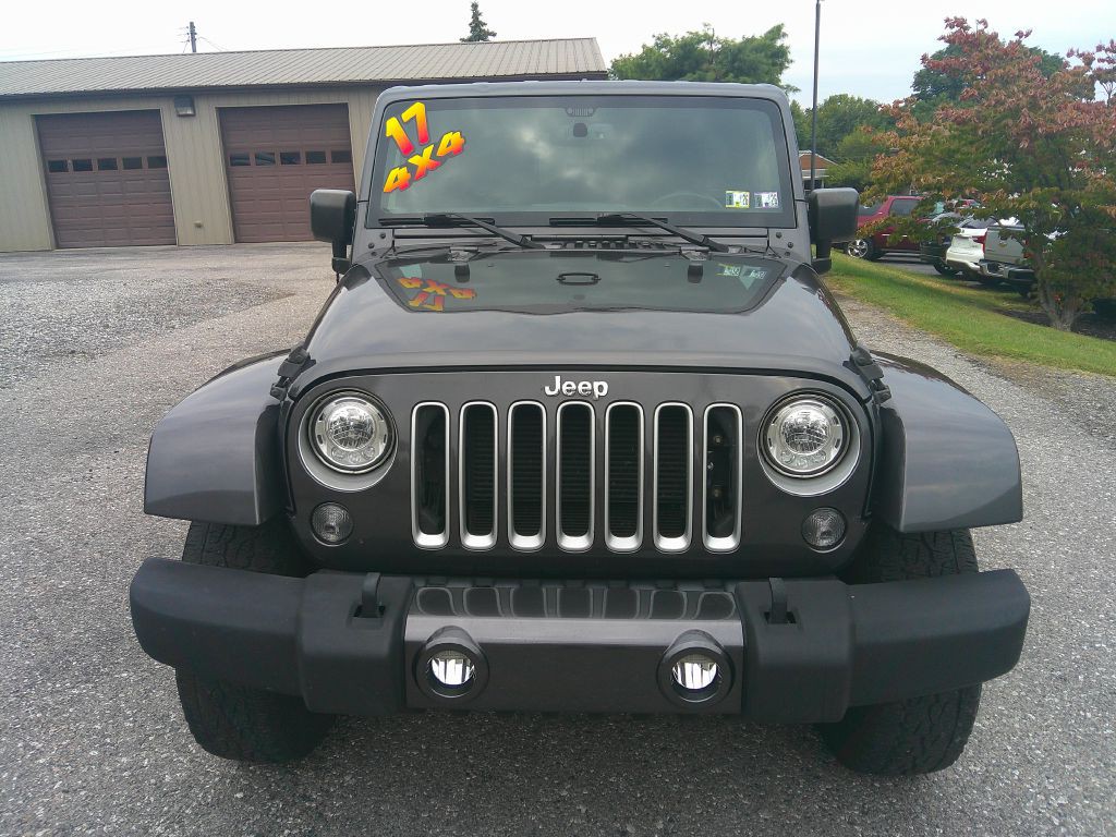 2017 Jeep Wrangler Unlimited Image 2
