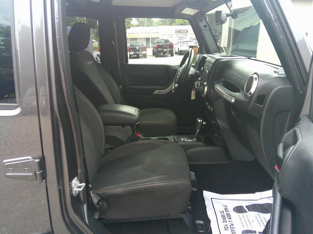 2017 Jeep Wrangler Unlimited Image 15