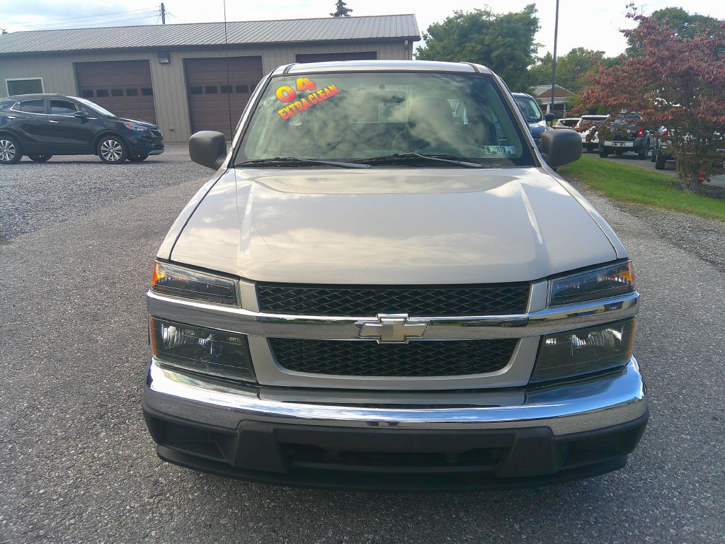 2004 Chevrolet Colorado Image 2