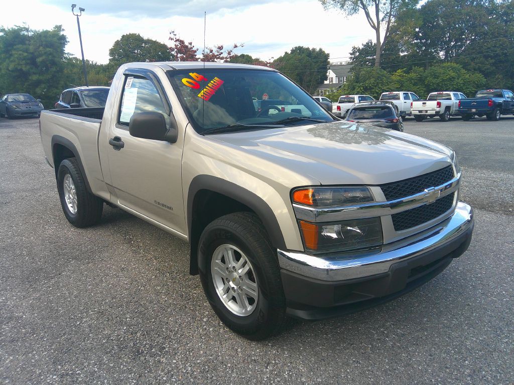 2004 Chevrolet Colorado Image 3