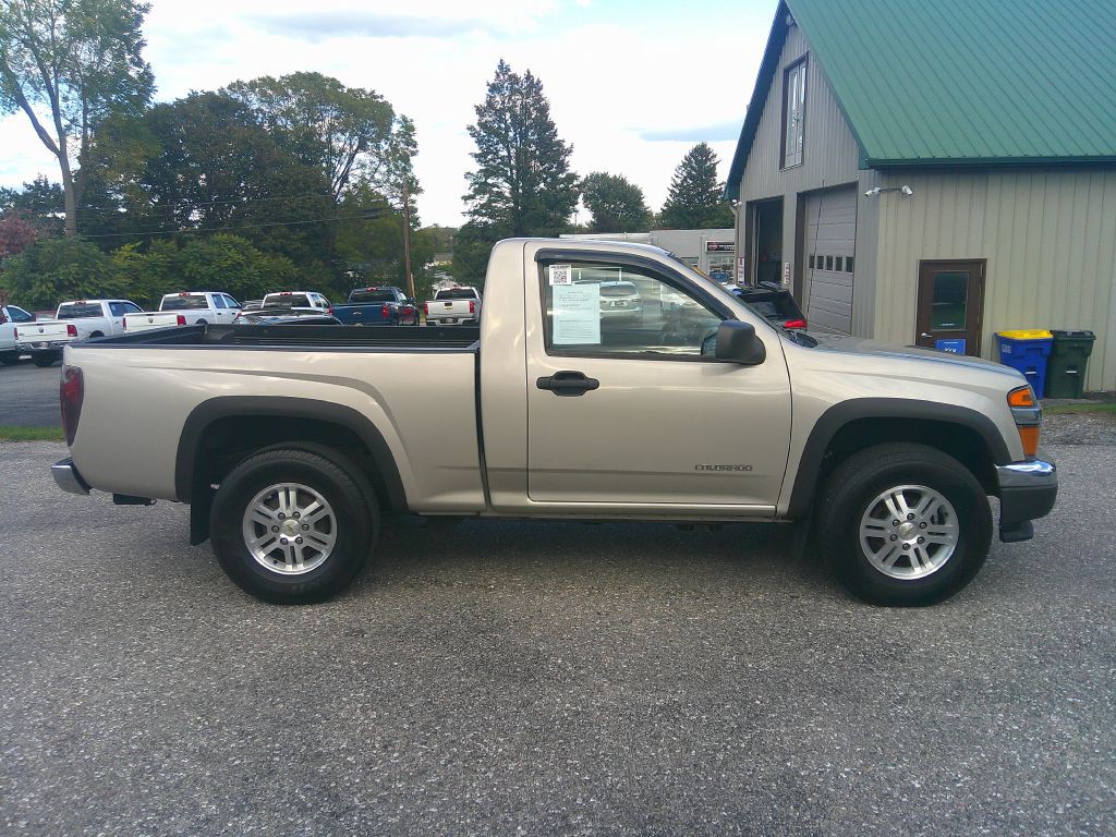2004 Chevrolet Colorado Image 4