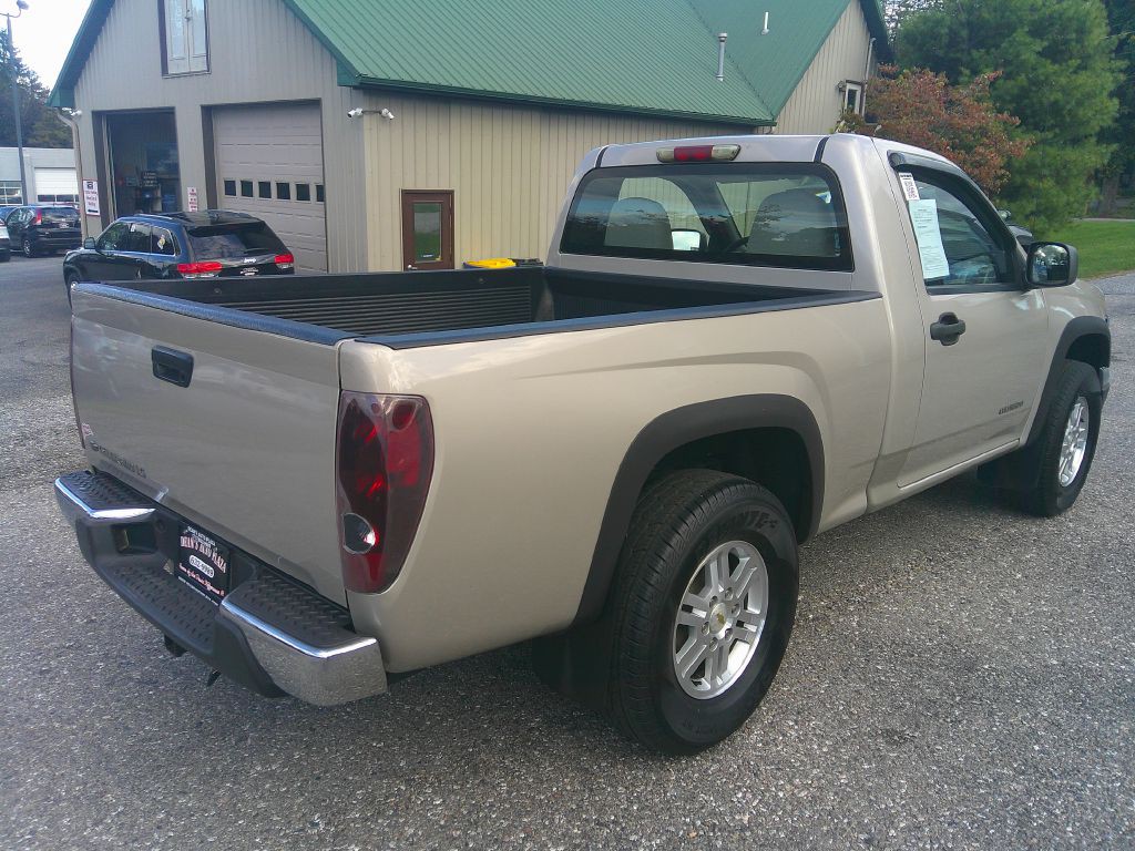 2004 Chevrolet Colorado Image 5