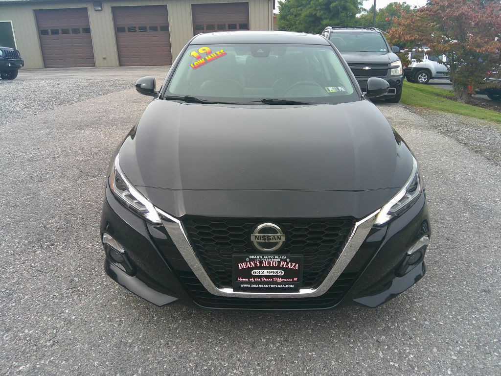 2019 Nissan Altima Image 2