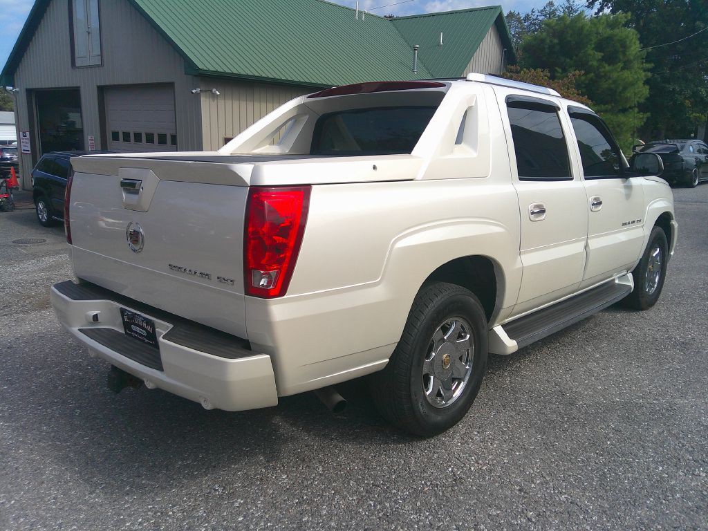 2003 Cadillac Escalade Image 5