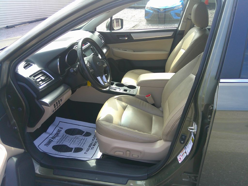 2015 Subaru Outback Image 9