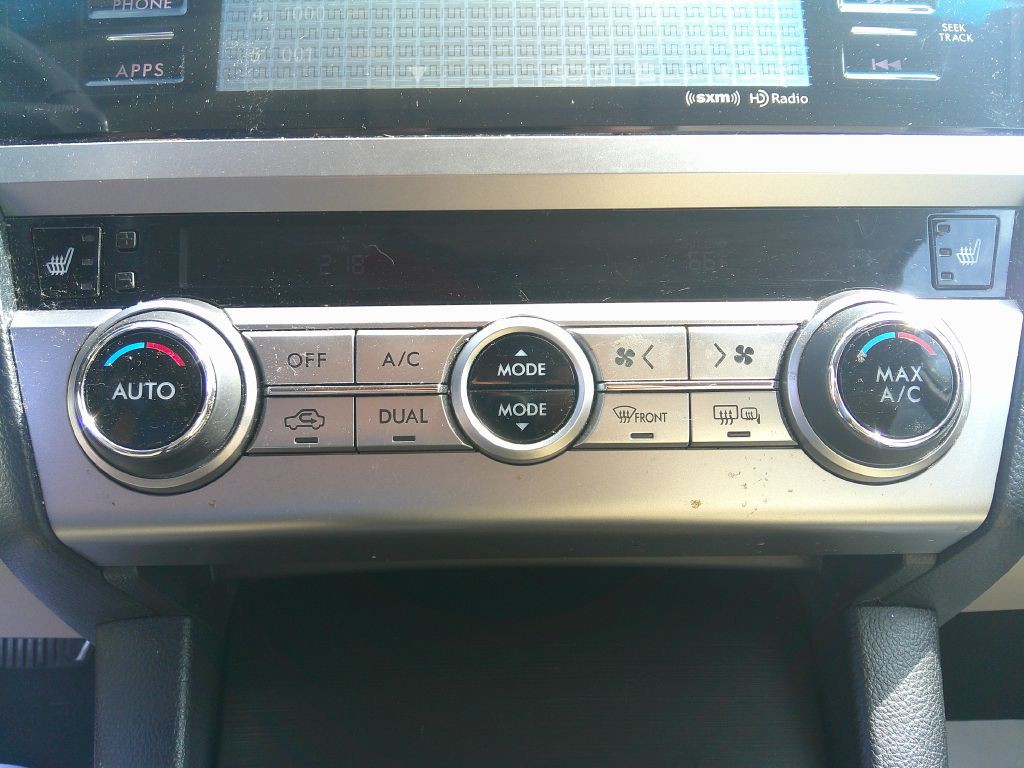 2015 Subaru Outback Image 26