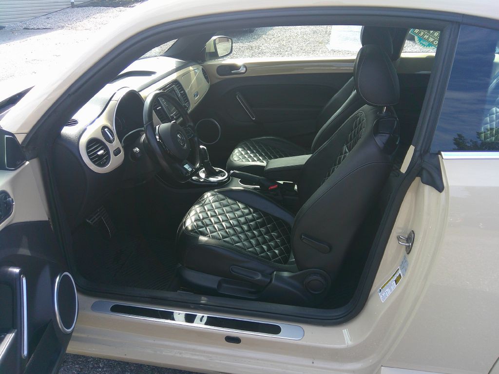 2019 Volkswagen Beetle Image 9
