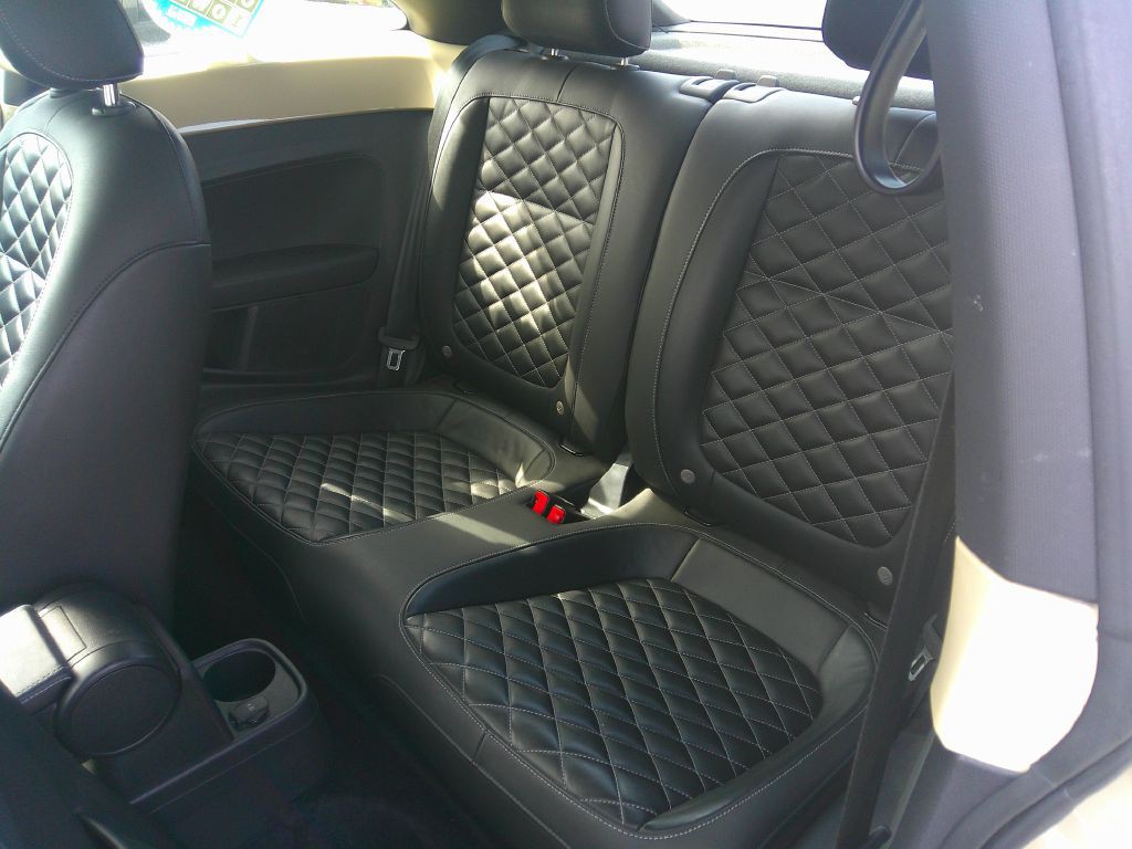 2019 Volkswagen Beetle Image 11