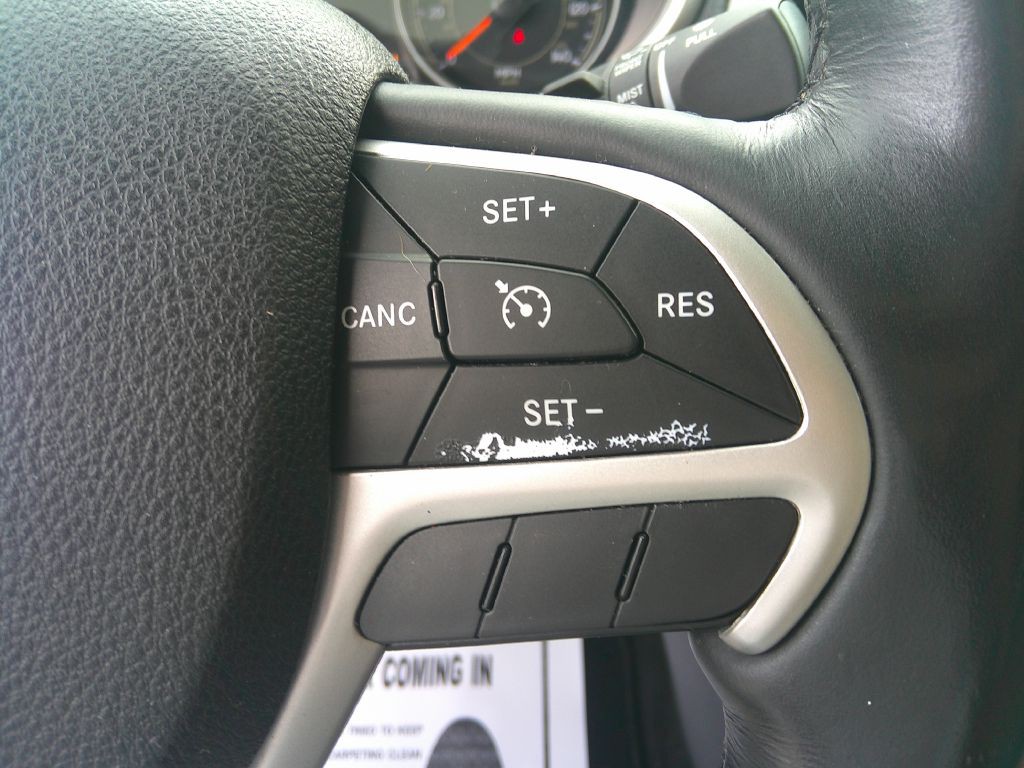 2015 Jeep Cherokee Image 20