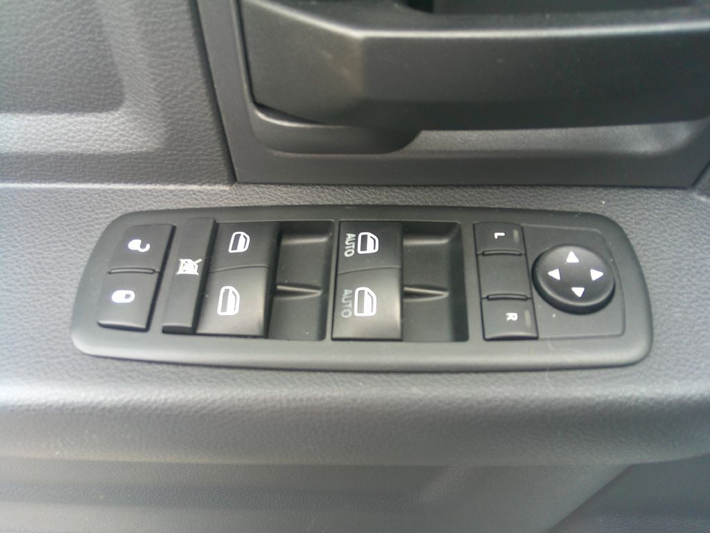 2012 Dodge Ram 2500 Image 11