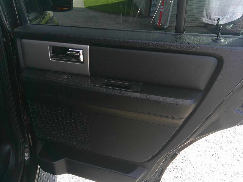 2016 Ford Expedition Image 16