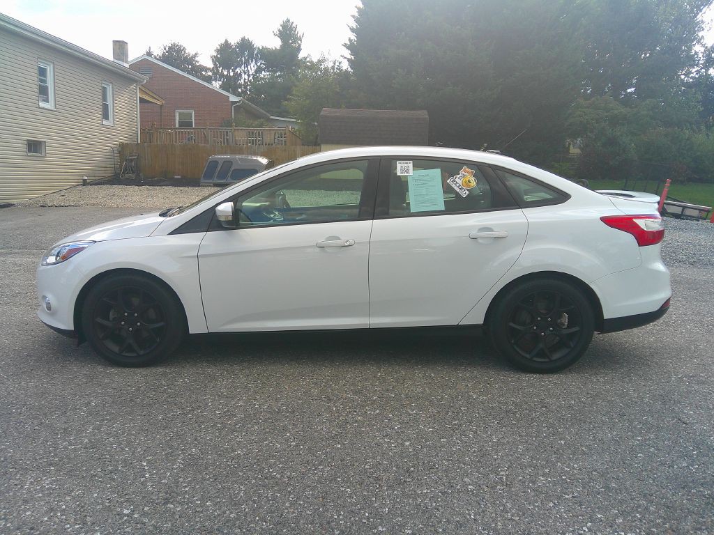 2014 Ford Focus Image 8