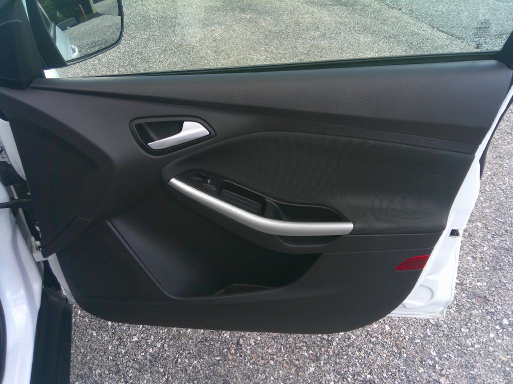 2014 Ford Focus Image 17