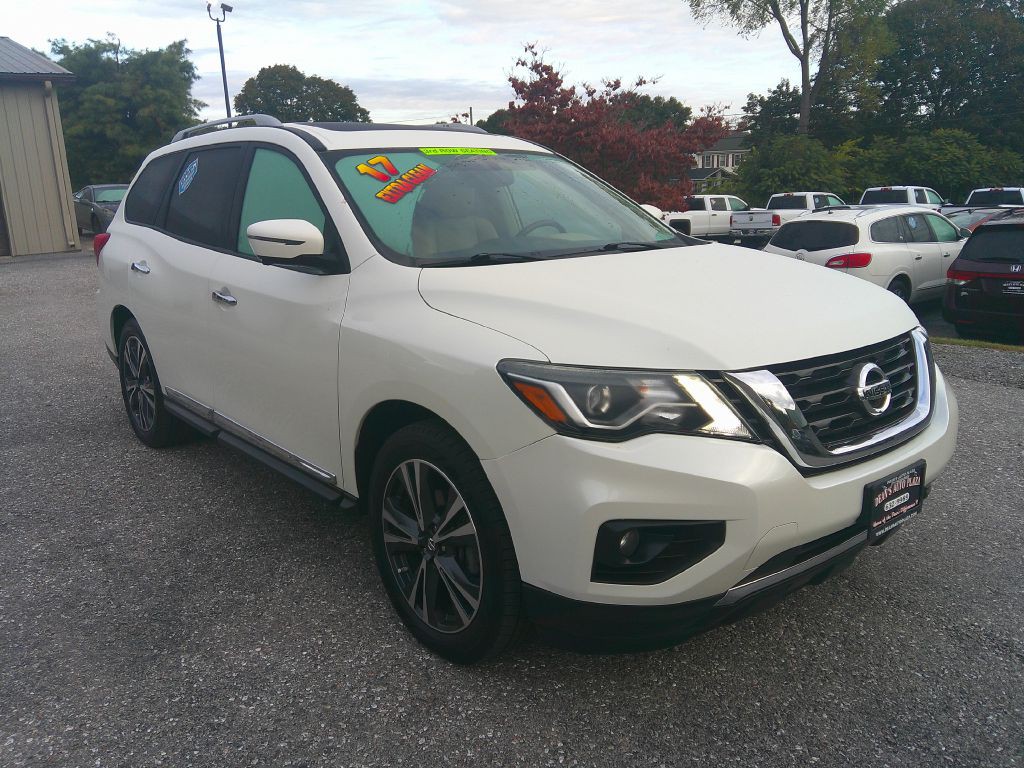 2017 Nissan Pathfinder Image 3