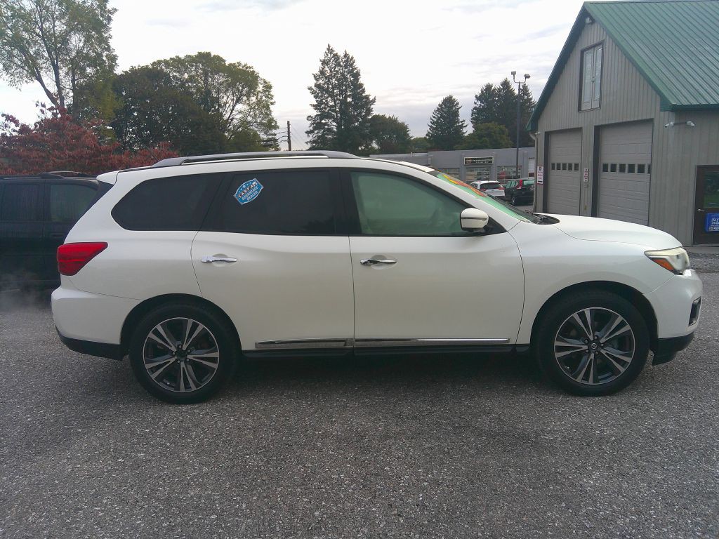 2017 Nissan Pathfinder Image 4