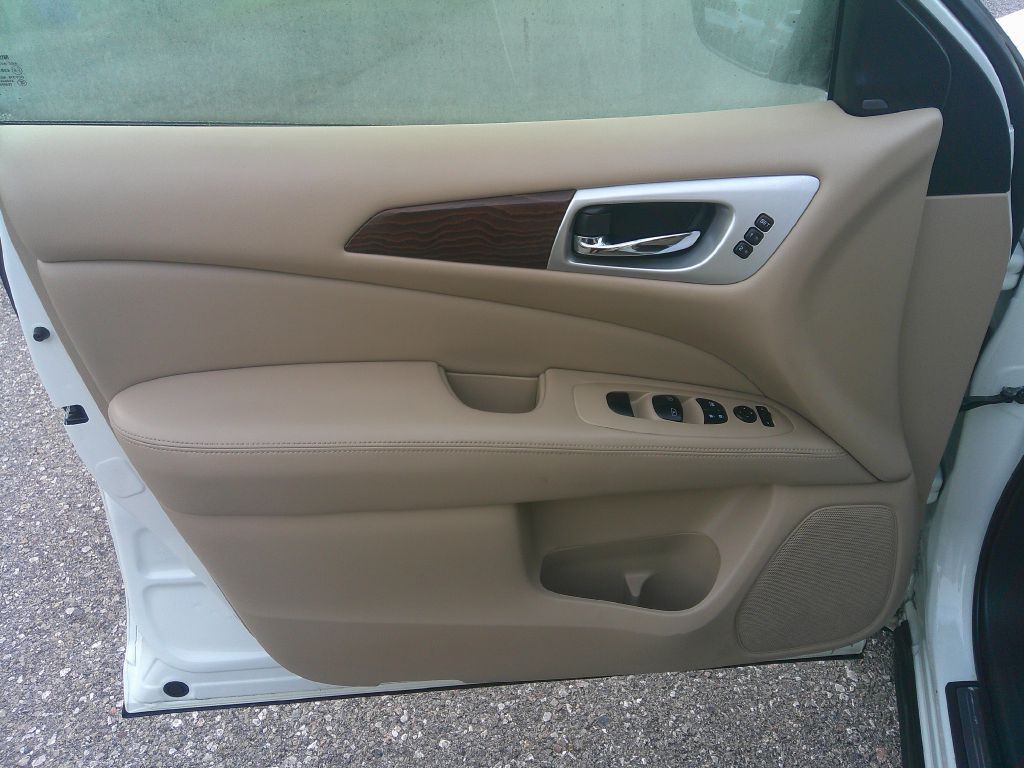 2017 Nissan Pathfinder Image 10