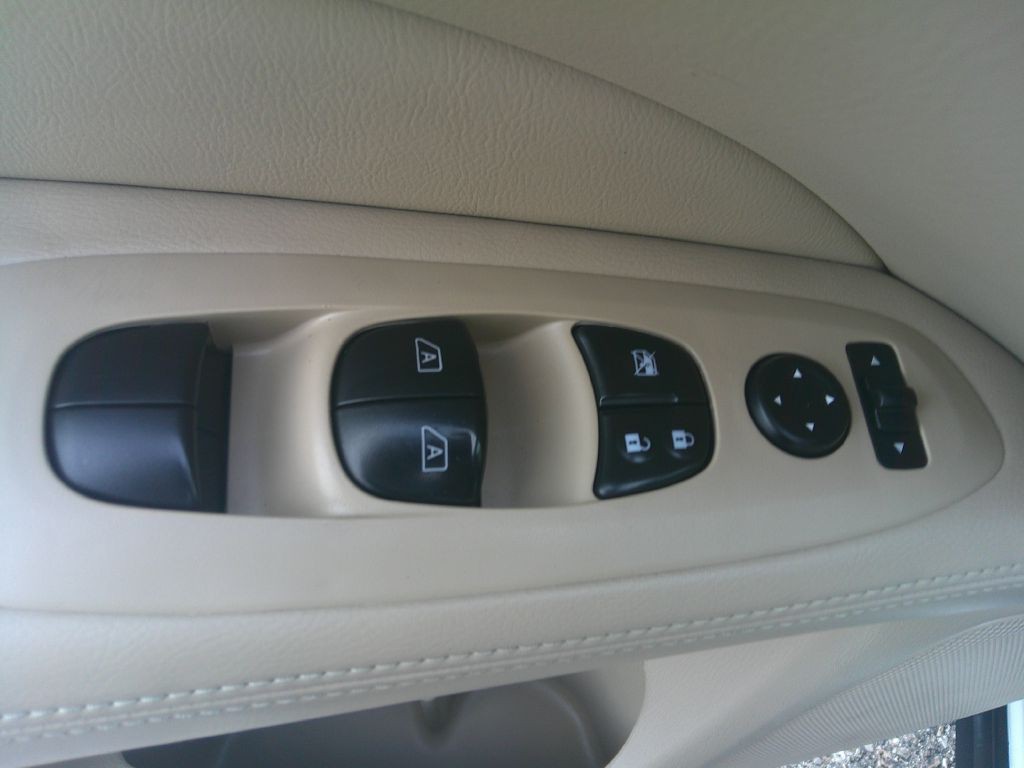 2017 Nissan Pathfinder Image 11