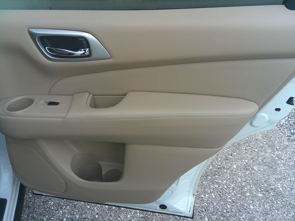 2017 Nissan Pathfinder Image 16