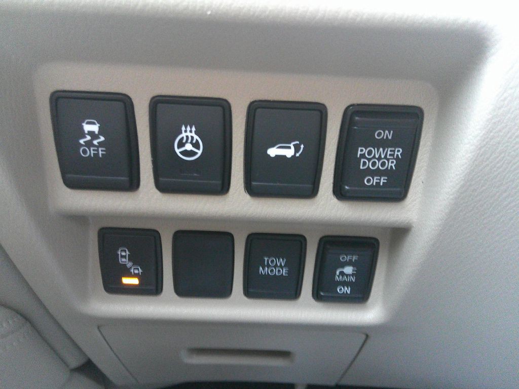 2017 Nissan Pathfinder Image 25